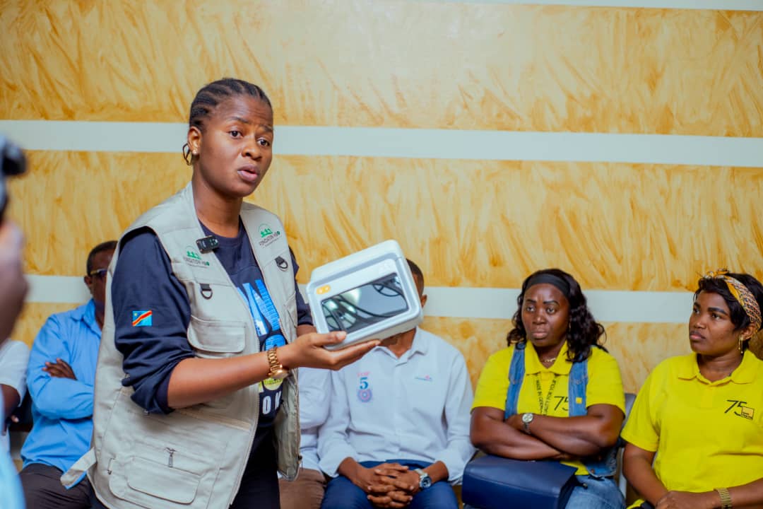 Photo 5 — Équipements médicaux pour la Clinique Présidentielle de l'Union Africaine