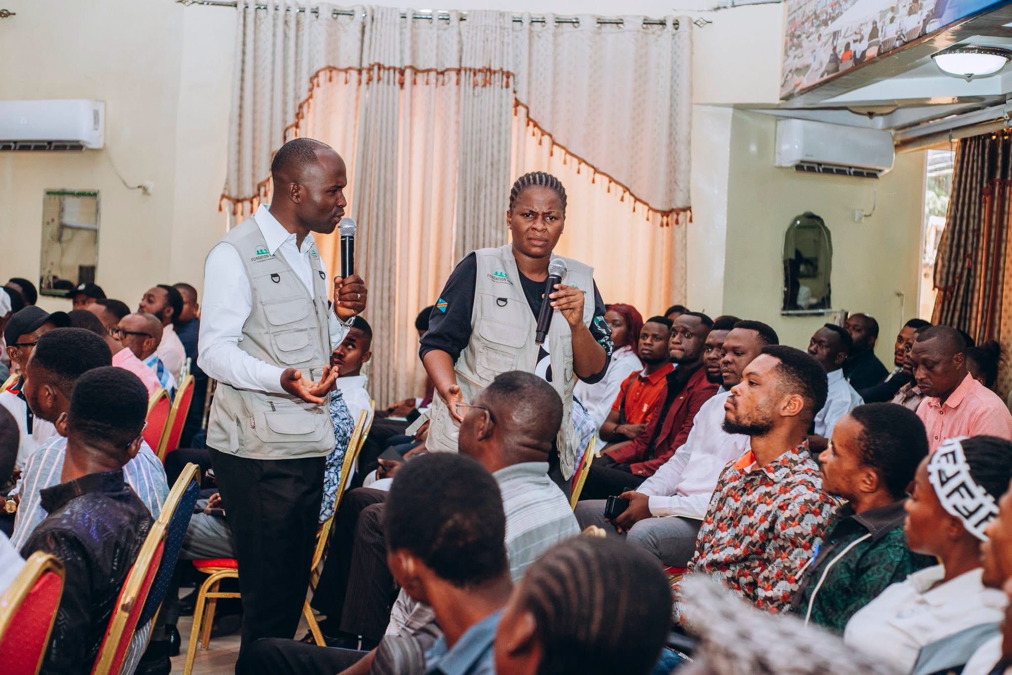 Photo 3 — Conférence jeunesse à Mbuji-Mayi : 100+ entrepreneurs financés